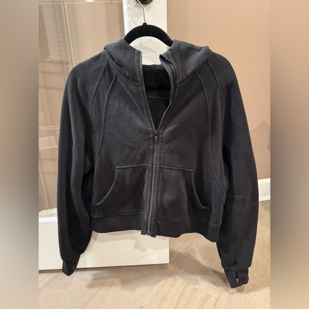 Lululemon Black Scuba Hoodie size Medium/Large